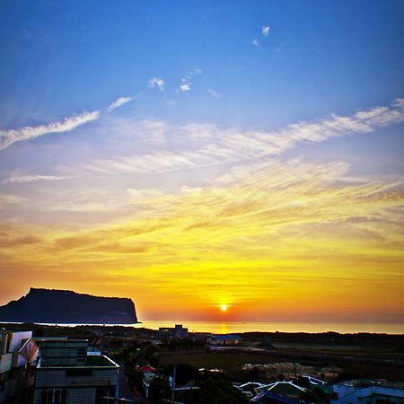 Jeju Lux Hotel Ojo-ri Екстер'єр фото