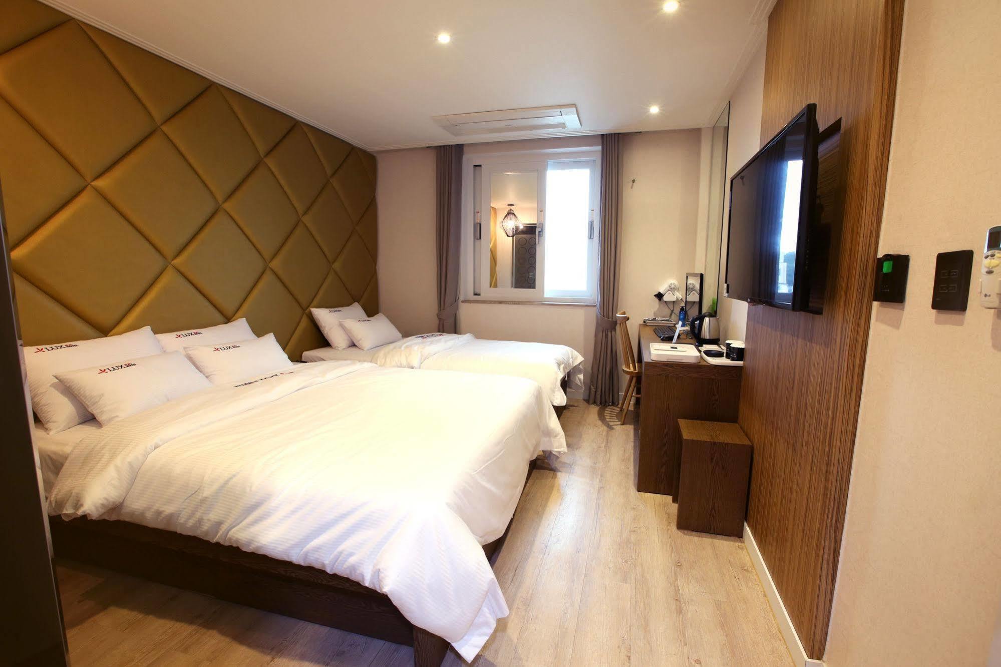 Jeju Lux Hotel Ojo-ri Екстер'єр фото