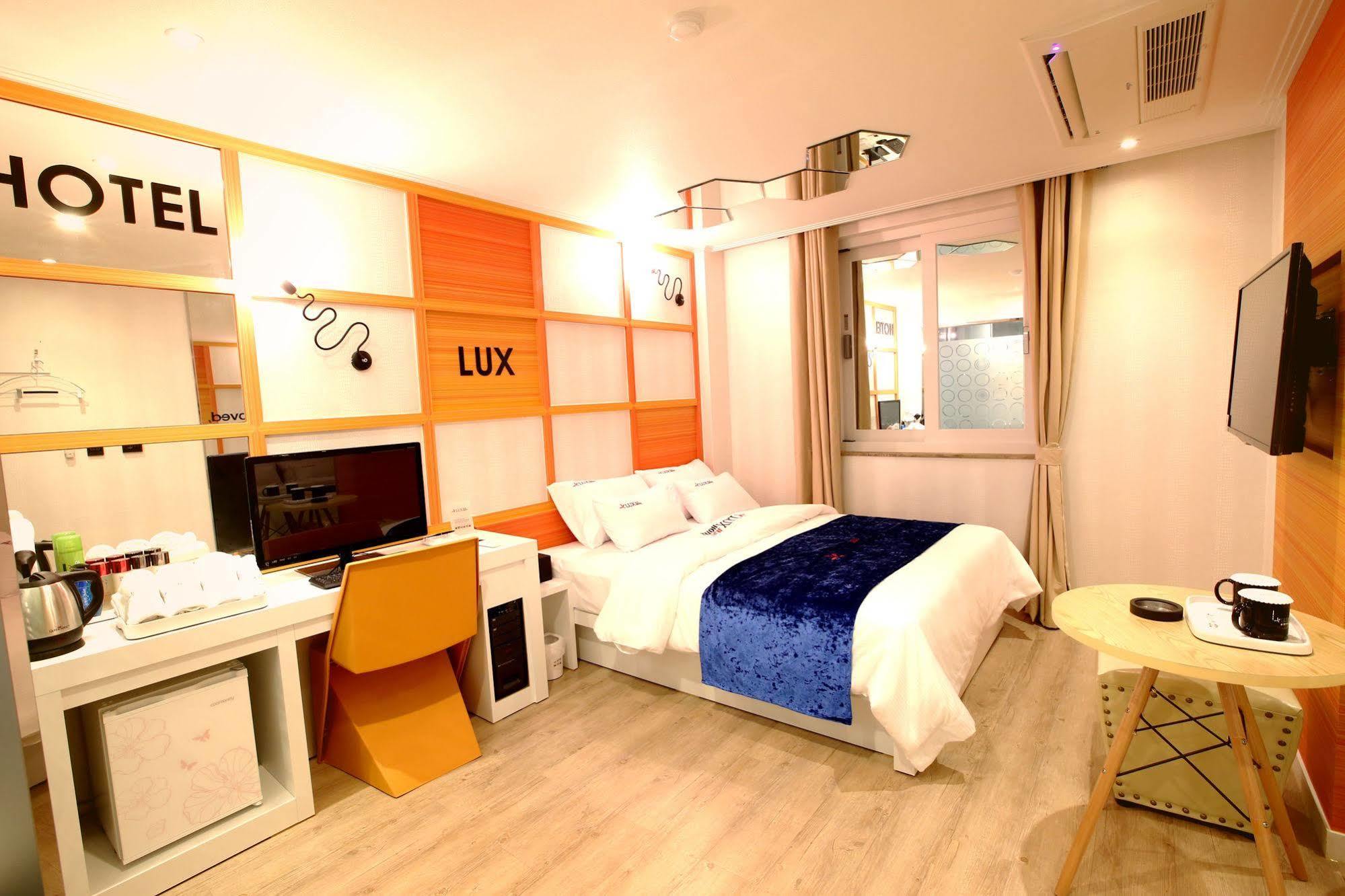 Jeju Lux Hotel Ojo-ri Екстер'єр фото